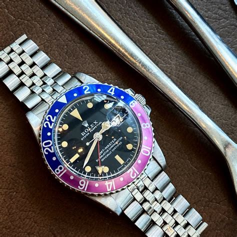 rolex fucsia e blu|rolex fuchsia gmt.